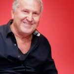 Ex-jogador Zico lançará livro em Aracaju com noite de autógrafos