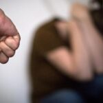 Homem é preso acusado de manter companheira em cárcere privado