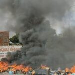 Donos de bares fecham ponte Aracaju-Barra em protesto contra andamento de obra na Praia da Costa