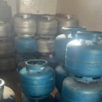 Polícia apreende 69 botijões de gás armazenados de maneira irregular