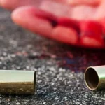 Homem é executado a tiros em um bar e mais dois ficam feridos