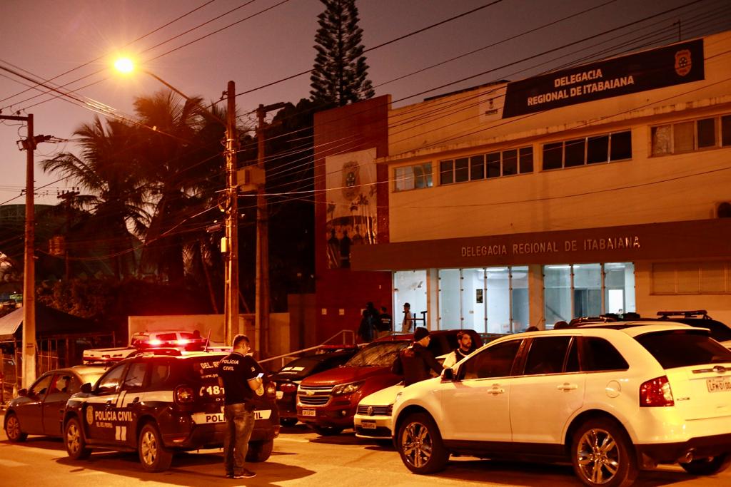 Homem é morto e outros três são presos durante operação policial no agreste sergipano Homem é morto e outros três são presos durante operação policial no agreste sergipano