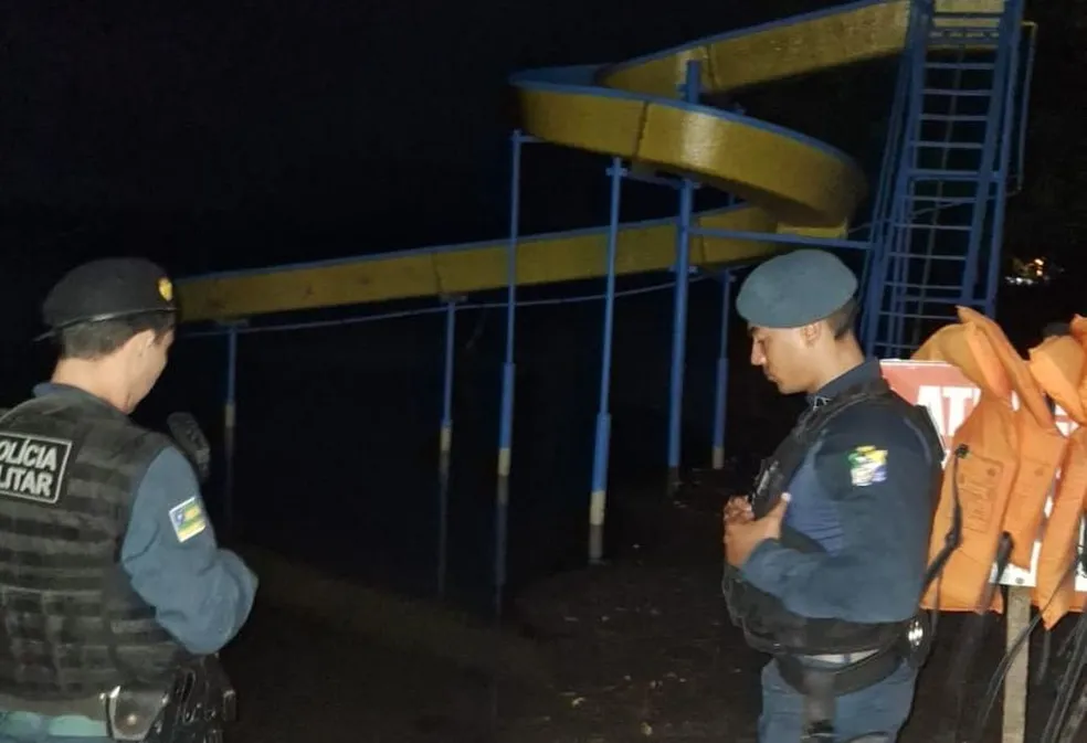 Turista morre durante passeio de caiaque na Lagoa dos Tambaquis em Estância Turista morre durante passeio de caiaque na Lagoa dos Tambaquis em Estância