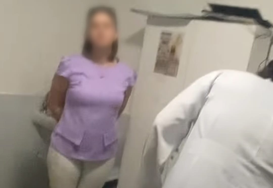 Mulher é agredida por esposa de médico ginecologista durante exame