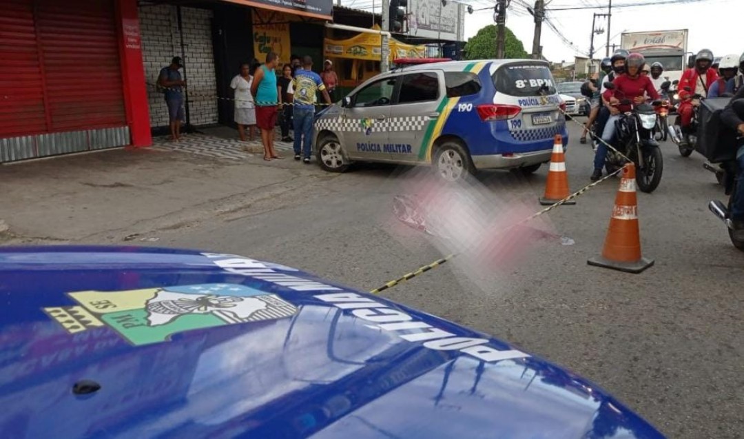 Idosa morre após ter sido atropelada por carro de passeio no bairro Olaria, em Aracaju