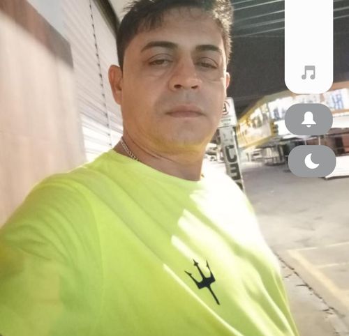 Pai e filho morrem em confronto durante operação da Polícia Civil Pai e filho morrem em confronto durante operação da Polícia Civil