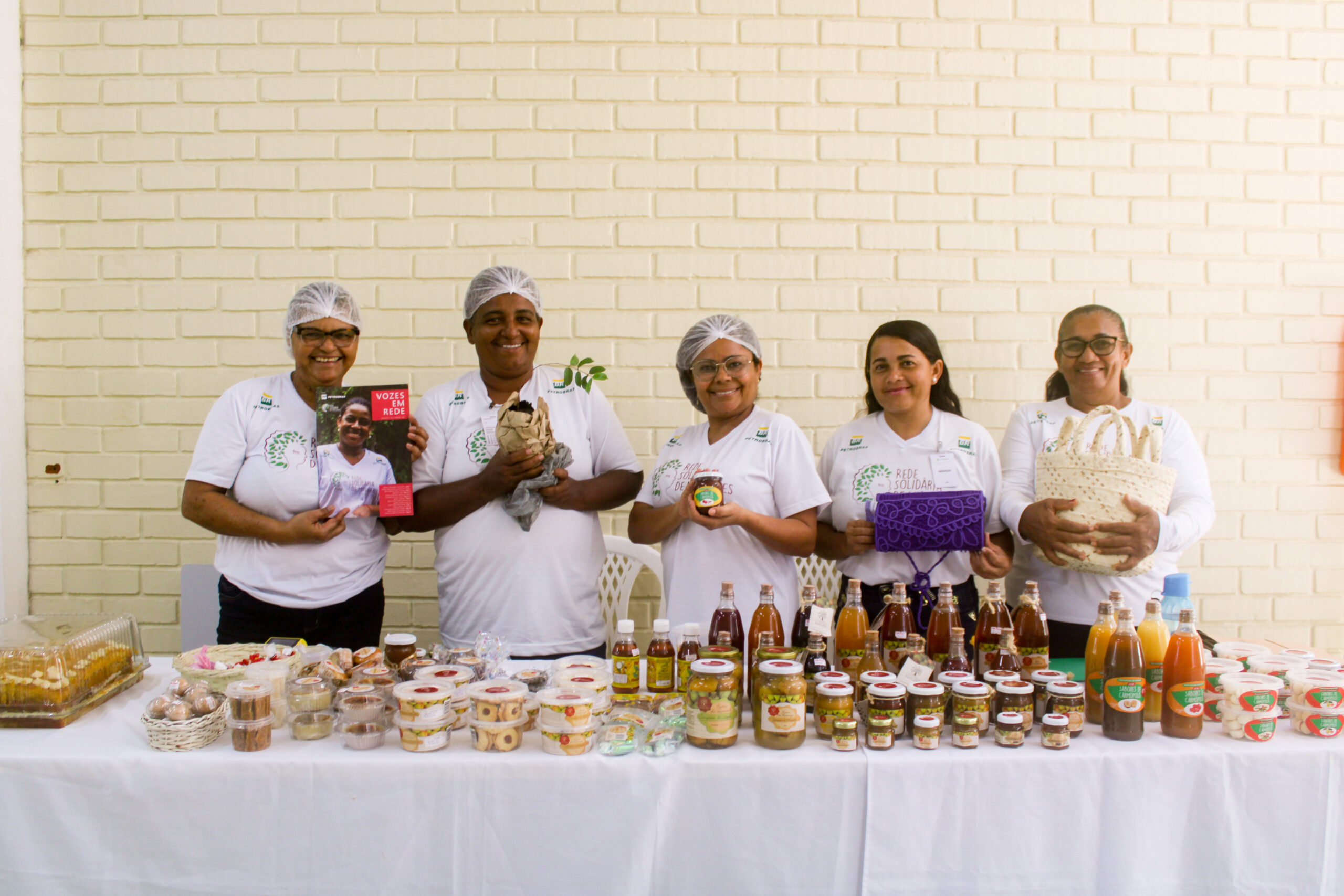 Rede Solidária de Mulheres cria alternativas  de presentes para época  natalina