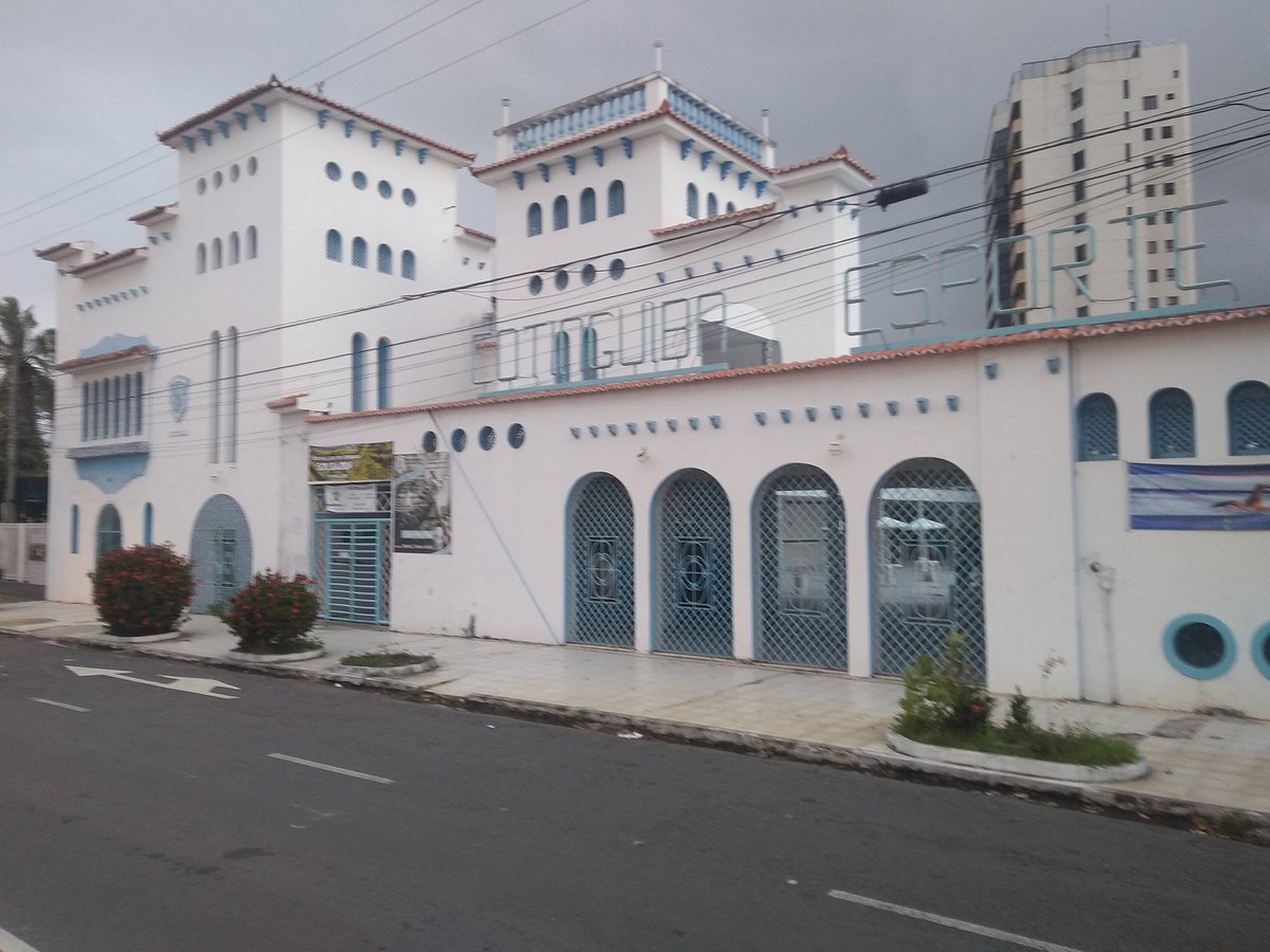 Homem passa mal e morre afogado em piscina de clube na Zona Sul de Aracaju