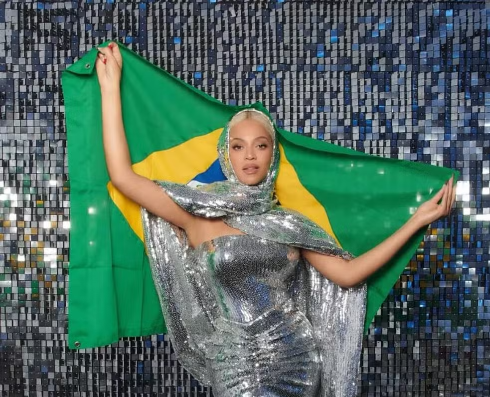 Beyoncé apareceu de surpresa na capital baiana, durante a última quinta-feira, para o Club Renaissance