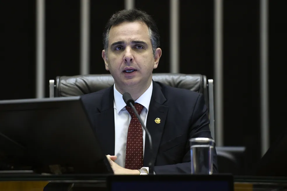 Pacheco irá pedir ao STF o nome dos parlamentares espionados pela Abin Pacheco irá pedir ao STF o nome dos parlamentares espionados pela Abin
