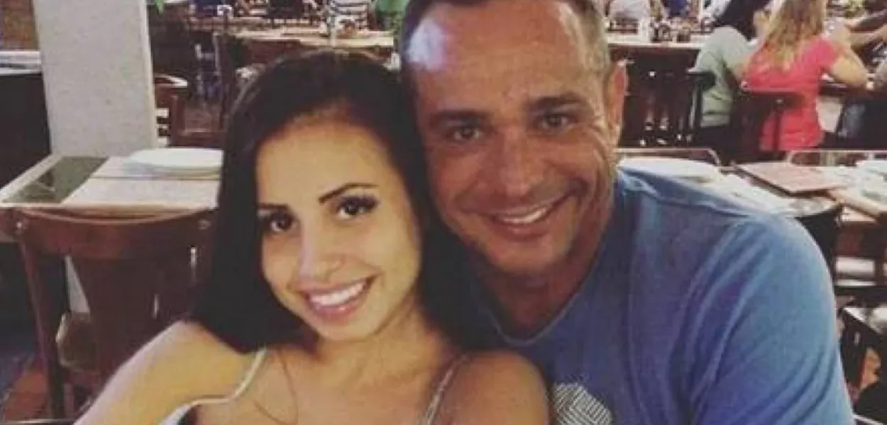 A ex-namorada o ator Hugo Gross, invadiu a garagem e quebrou os vidros do carro do ator