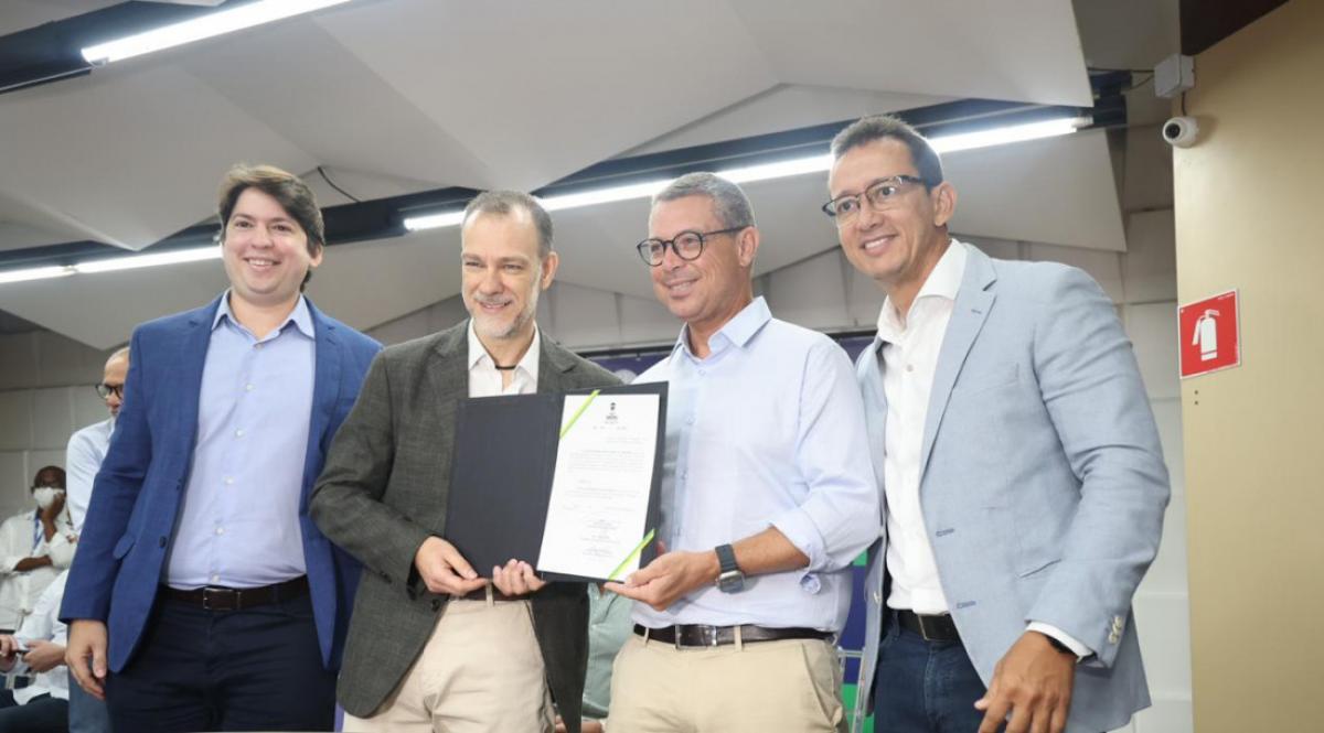 Governador empossa Julio Filgueira como secretário e anuncia novo concurso Governador empossa Julio Filgueira como secretário e anuncia novo concurso