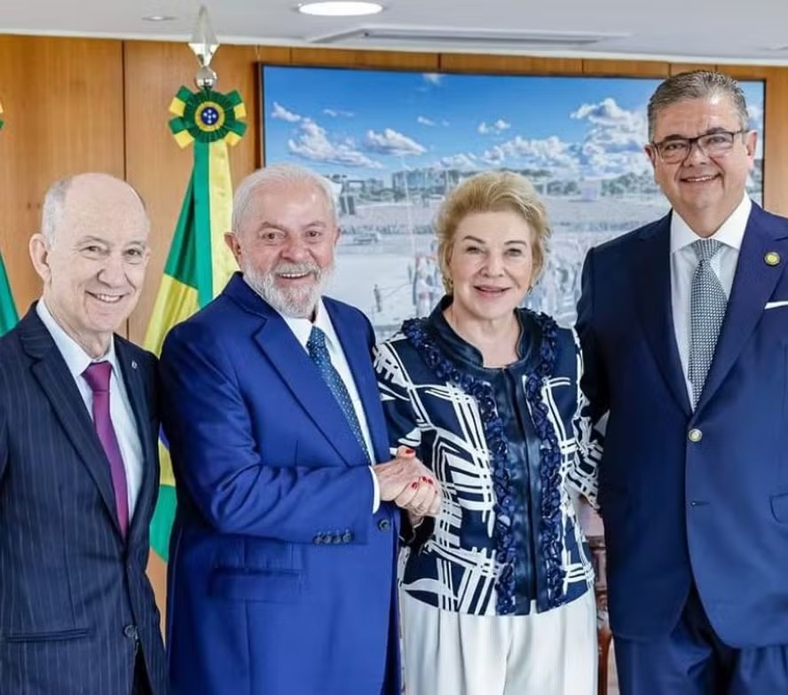 Marta Suplicy aceita ser vice de Guilherme Boulos na corrida para  prefeitura de São Paulo.