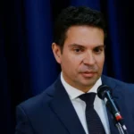 Alexandre Ramagem vira alvo da PF por suspeita de usar a ABIN para espionar adversários.