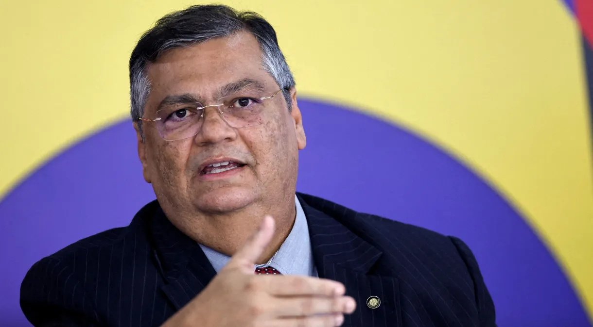 Flávio Dino apresentará projeto para impedir acampamentos em quartéis.