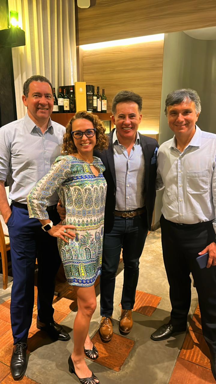 CNSEG faz jantar com Jornalistas, e o Diretor de Jornalismo do Grupo Jornal de Comunicação prestigia!