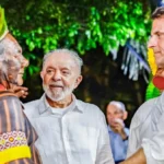 Lula e Macron – Presidente francês – reuniram-se em Belém para acordar investimentos em prol da bioeconomia da Amazônia