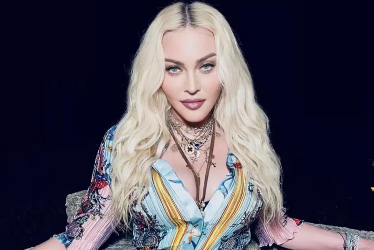 Rumores indicam que a cantora Madonna fará um show gratuito em Copacabana no Rio de Janeiro