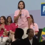 Michelle Bolsonaro afirma que vai “macetar” a legalização das drogas e a ideologia de gênero durante evento em Salvador