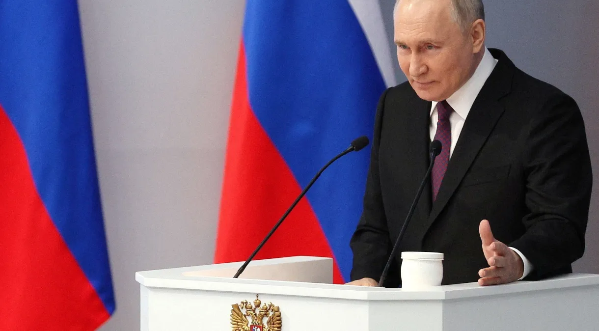 Vladimir Putin foi reeleito presidente da Rússia em novo mandato