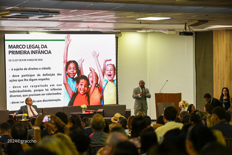 Municípios sergipanos aderiram ao “Pacto Sergipano pela Primeira Infância” durante workshop no TCE/SE