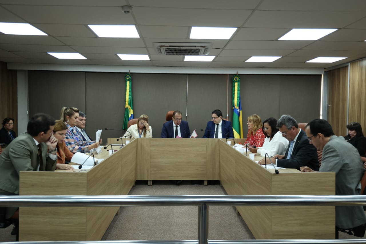 Deputados aprovam pedido de Título de Cidadania para Michele Bolsonaro Deputados aprovam pedido de Título de Cidadania para Michele Bolsonaro