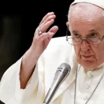 O vaticano considera aborto e cirurgia de mudança de sexo como uma ameaça