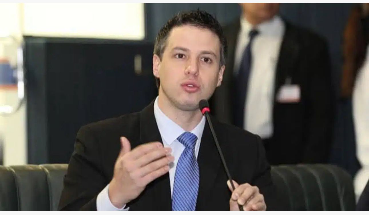 Morre filho do ex-prefeito de Manaus, o ex-deputado federal Arthur Virgílio Bisneto Morre filho do ex-prefeito de Manaus, o ex-deputado federal Arthur Virgílio Bisneto