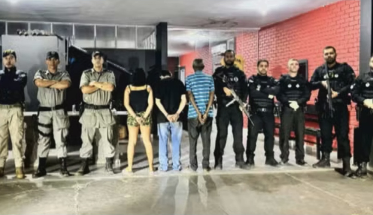 Pai é preso por ser suspeito de planejar o assinato do filho com a neta por disputa de herança Pai é preso por ser suspeito de planejar o assinato do filho com a neta por disputa de herança