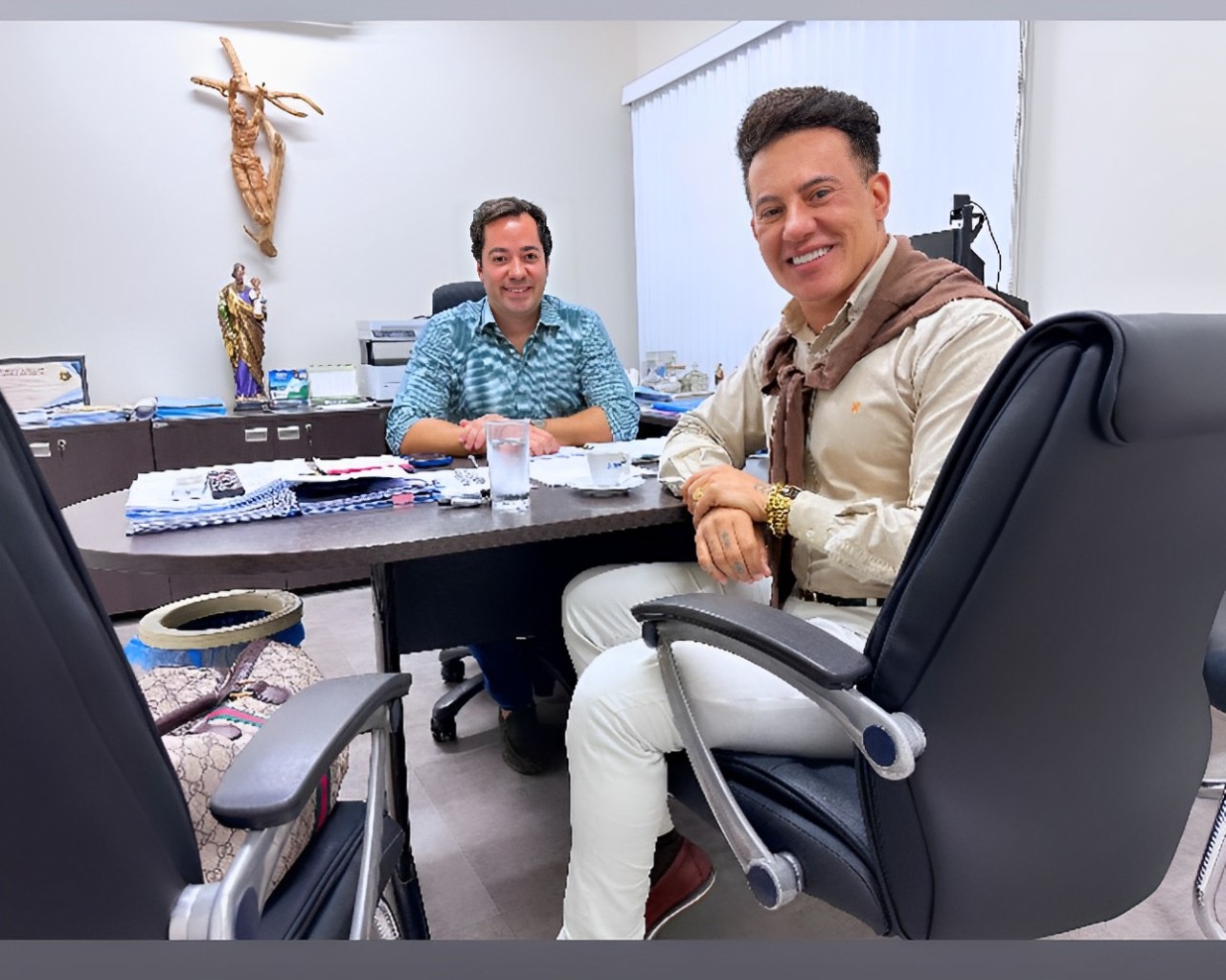 O Diretor de Jornalismo do Grupo Jornal de Comunicação, Dênison Ventura Bittencourt, reuniu-se com o Presidente da Deso, Luciano Paul O Diretor de Jornalismo do Grupo Jornal de Comunicação, Dênison Ventura Bittencourt, reuniu-se com o Presidente da Deso, Luciano Paul