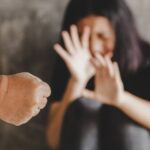 Vizinhos denunciam homem por violência e cárcere privado contra mulher