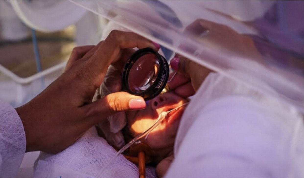 Maternidade Nossa Senhora de Lourdes está oferecendo teste do olhinho aos recém-nascidos na unidade Maternidade Nossa Senhora de Lourdes está oferecendo teste do olhinho aos recém-nascidos na unidade