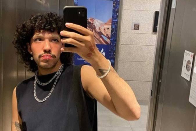 Jovem é encontrado morto após sair para um encontro marcado por aplicativo de relacionamento gay Jovem é encontrado morto após sair para um encontro marcado por aplicativo de relacionamento gay