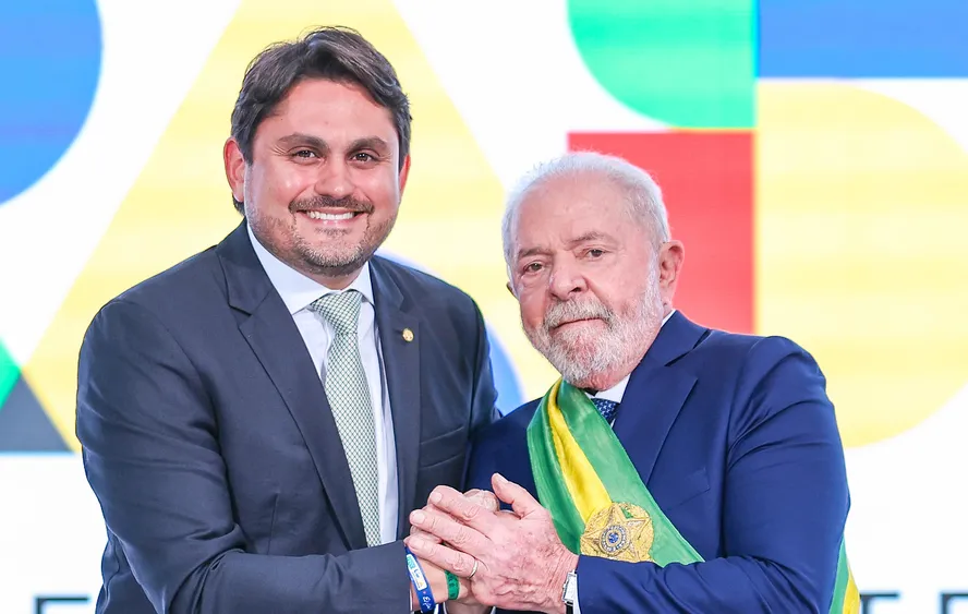 Ministro de Lula é indiciado por corrupção pela Polícia Federal Ministro de Lula é indiciado por corrupção pela Polícia Federal