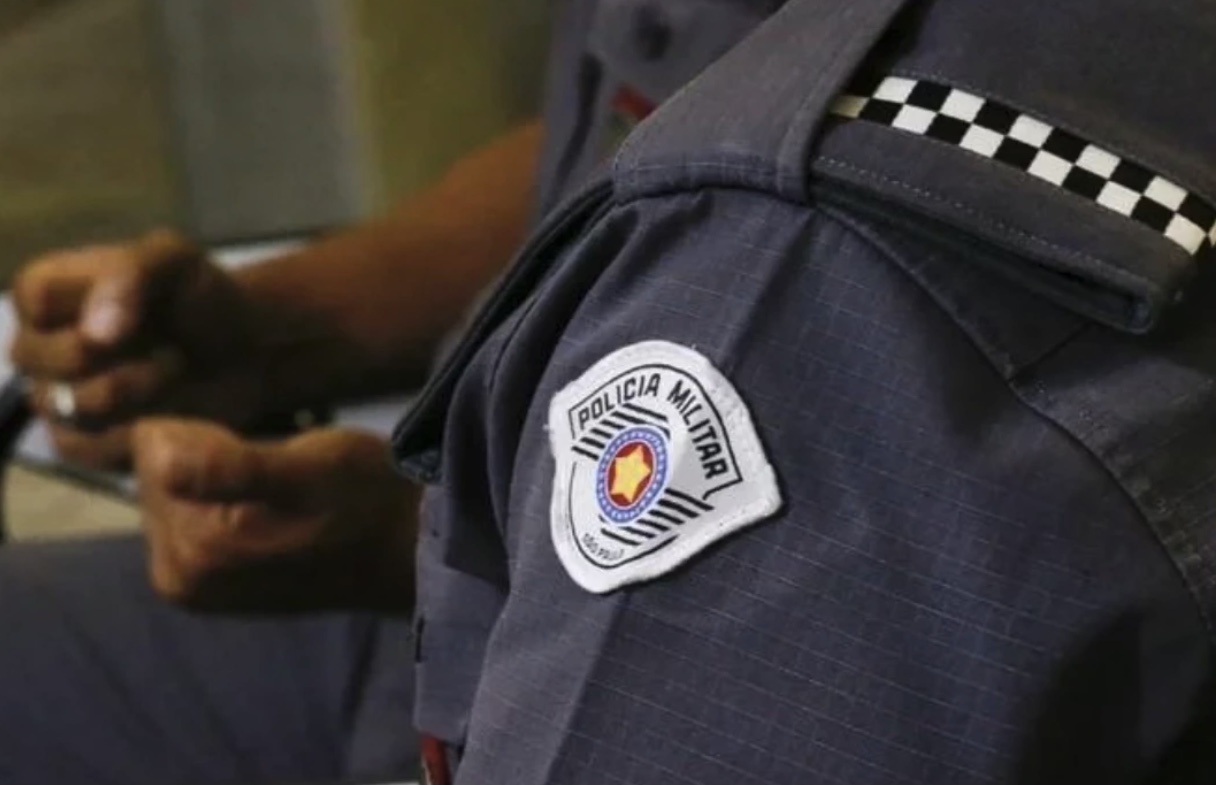Pms são expulsos da corporação por cobrar propina de traficantes par fazer “vista grossa” Pms são expulsos da corporação por cobrar propina de traficantes par fazer “vista grossa”