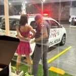 Ex-panicat é flagrada sendo presa em uma loja de conveniência em SP