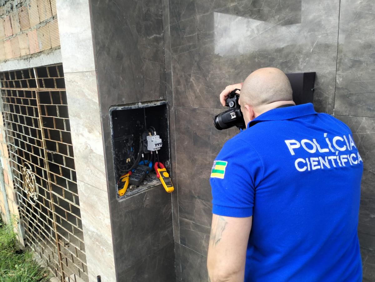 Após furtar energia, dona de centro estético é presa em flagrante Após furtar energia, dona de centro estético é presa em flagrante