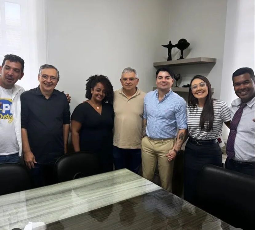 Rebeka Maia, esposa do delegado André David, é a nova pré-candidata à prefeitura de Estância pelo PL
