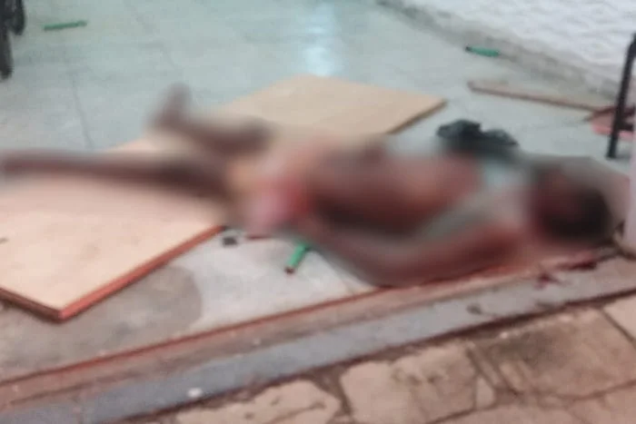 Homem é morto após ser linchado por populares em Aracaju Homem é morto após ser linchado por populares em Aracaju