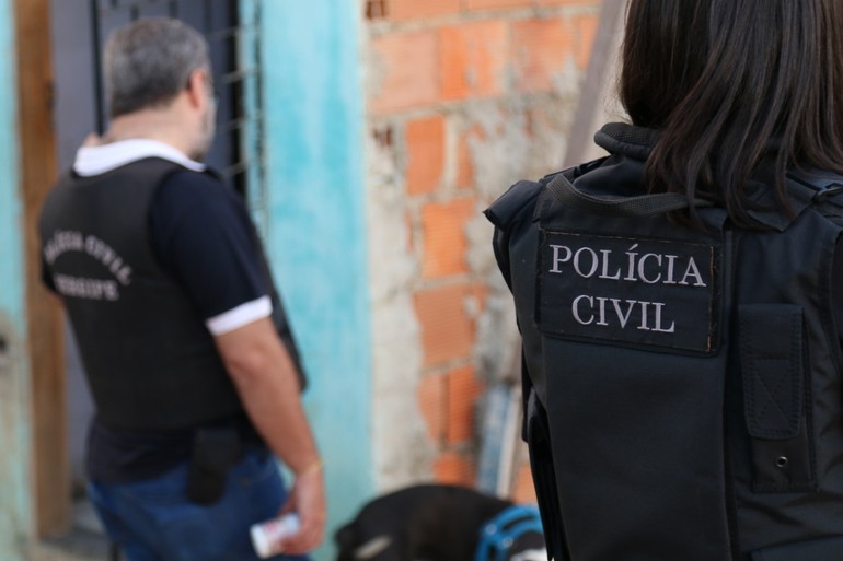 Catequista suspeito de estuprar cinco crianças no município de Neópolis é preso em Minas Gerais Catequista suspeito de estuprar cinco crianças no município de Neópolis é preso em Minas Gerais