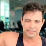 Zeze Di Camargo perdeu a voz durante 20 minutos em show e preocupou os fãs