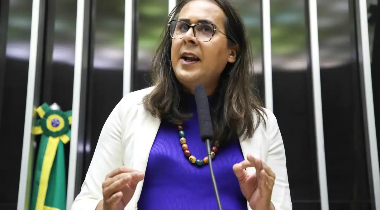 Prefeito de BH, Fuad Noman cometeu deslize ao se referir à sua concorrente trans, Duda Salabert como “senhor”