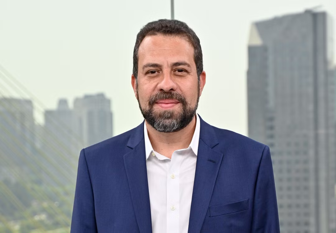 Guilherme Boulos critica Nunes e o questiona sobre a máfia das creches