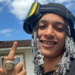 Oruam cospe na cara de rapaz durante show após suposta ofensa