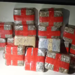 Mulher é detida com tabletes de maconha em malas em ônibus interestadual em aracaju
