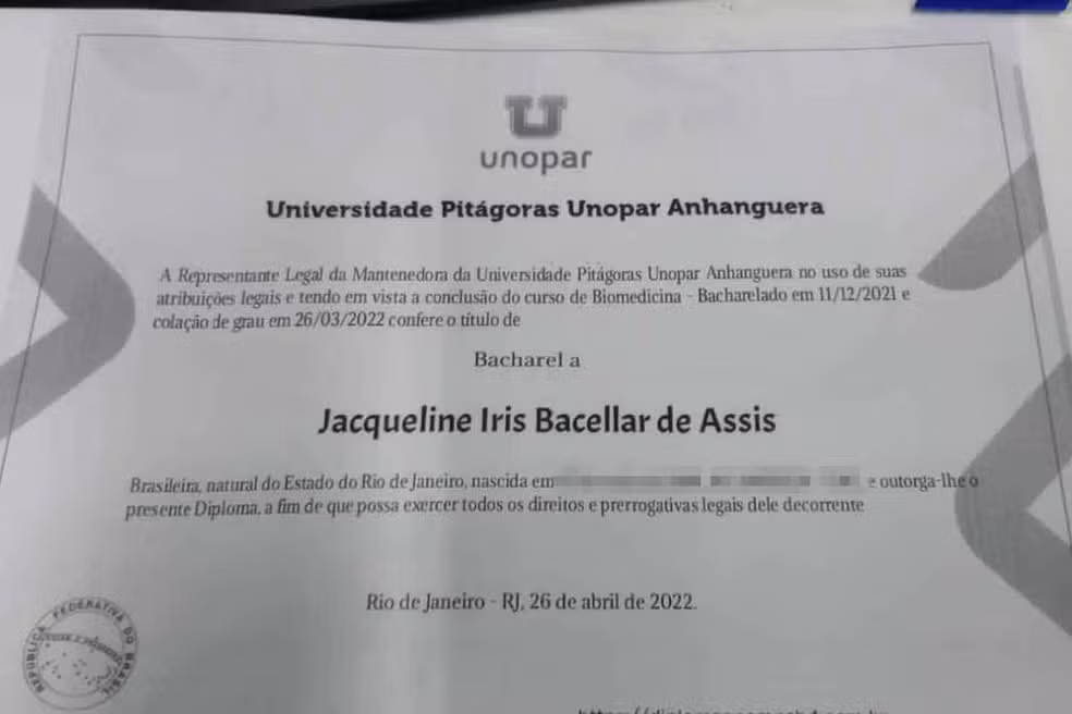 Universidade comunica que não reconhece diploma de técnica que assinou laudo de órgãos infectados com HIV Universidade comunica que não reconhece diploma de técnica que assinou laudo de órgãos infectados com HIV