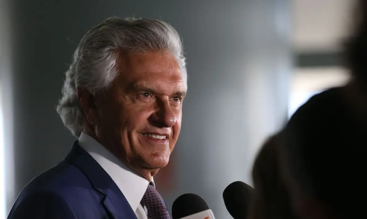 Ronaldo Caiado revela que deseja disputar as eleições presidenciais de 2026 e ser o representante da direita