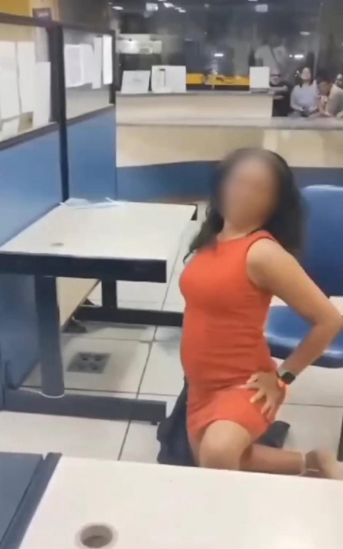 PCRJ anuncia que irá investigar vídeo de mulher dançando ao som de Madonna dentro de Delegacia