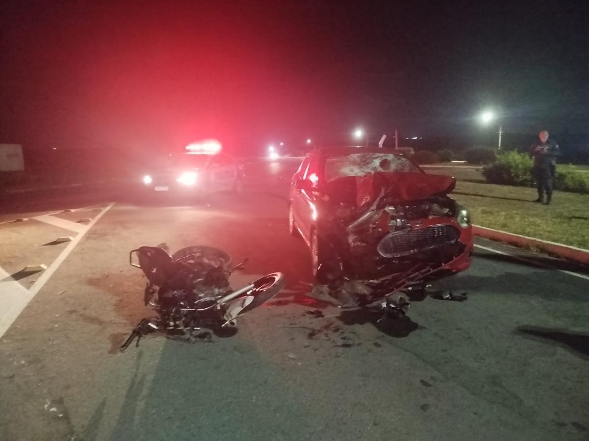 Motociclista morre e motorista foge sem prestar socorro