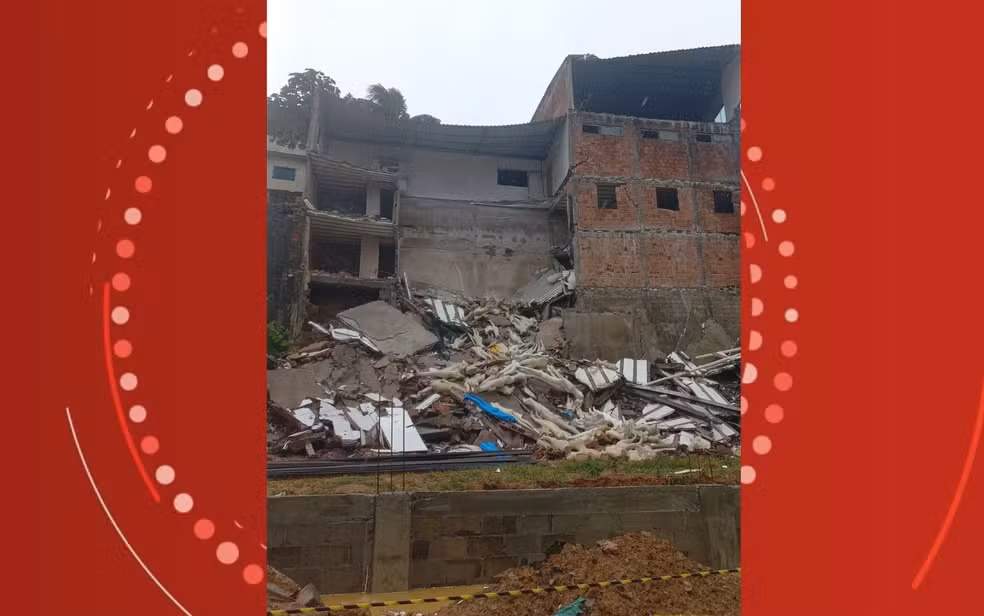 Prédio em construção desaba após fortes chuvas em Salvador